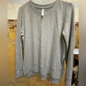 Alo Yoga grey crewneck high-low sweater